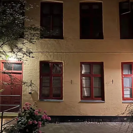 Townhouse Retreat With Danish Modern Style København
