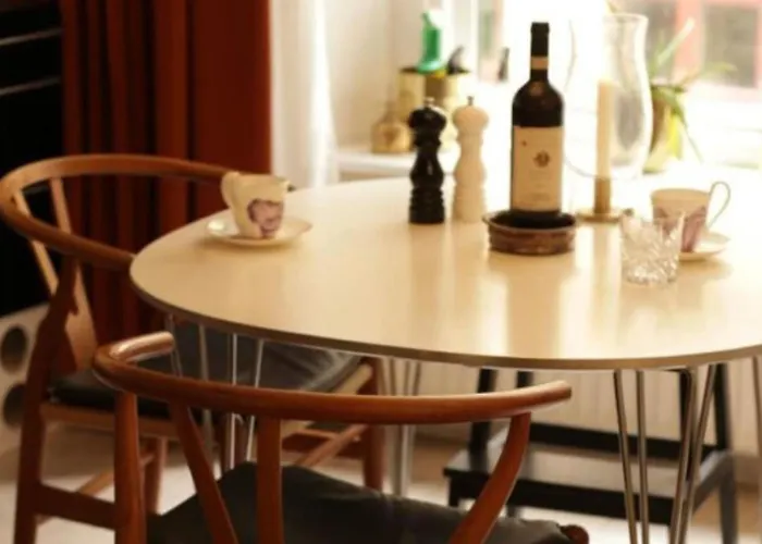 Townhouse Retreat With Danish Modern Style * Köpenhamn
